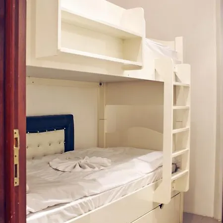 Apartment Taxim House